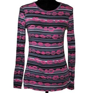 Kirna Zabete Kiss Print Long Sleeve tee